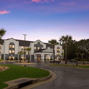 Best Western Bradbury Inn & Suites